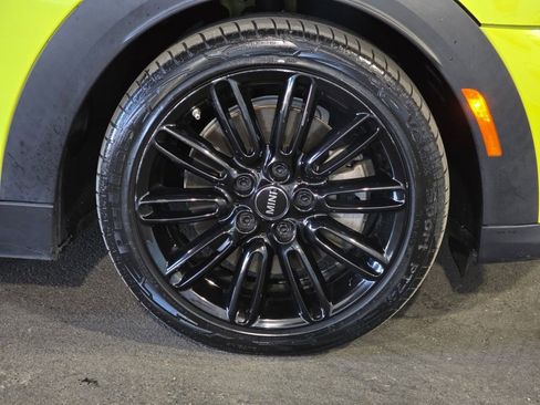 Used 2023 MINI Cooper S image 4