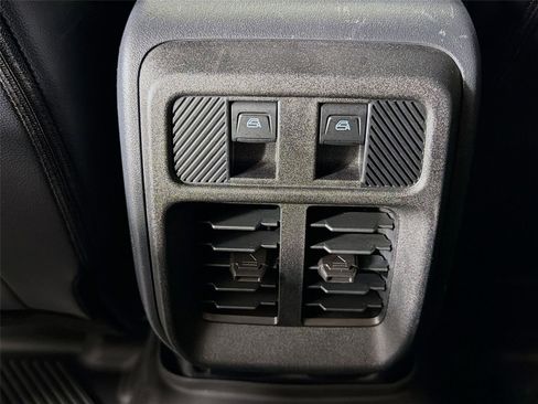 Used 2025 Ford Bronco Outer Banks image 25