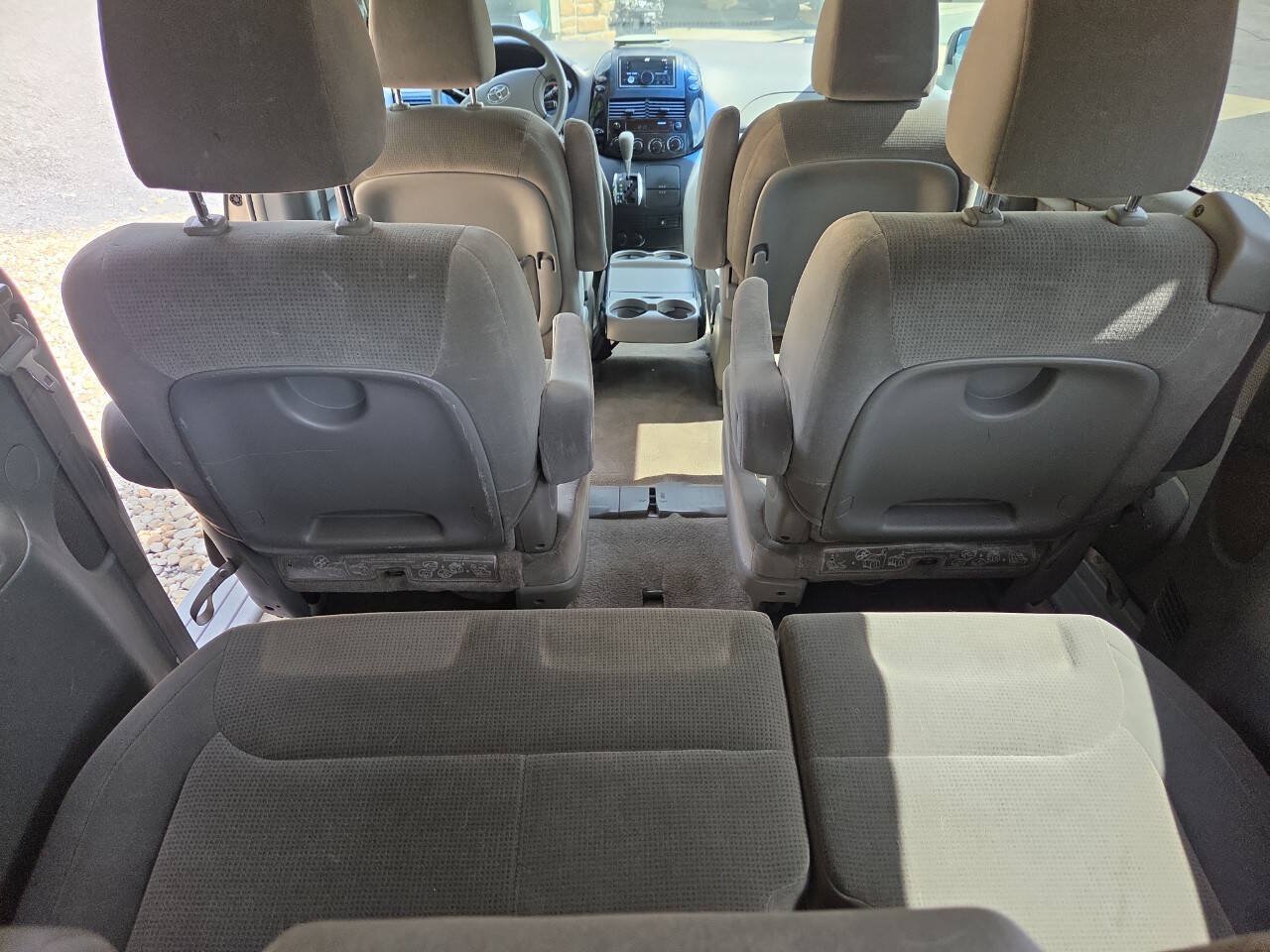 Used 2005 Toyota Sienna LE w/ LE Pkg 5 FWD image 20