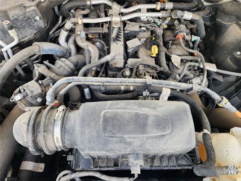 Used 2021 Ford Explorer XLT w/ Equipment Group 202A RWD image 21