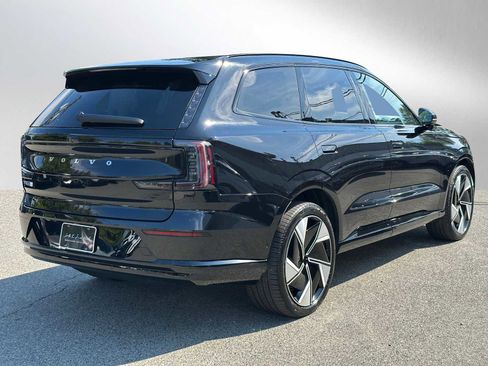 New 2025 Volvo EX90 Ultra w/ Protection Package Premier image 3