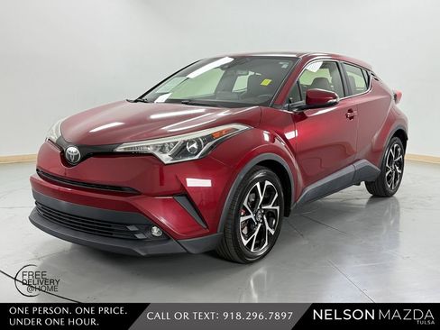 Used 2019 Toyota C-HR Limited FWD image 1