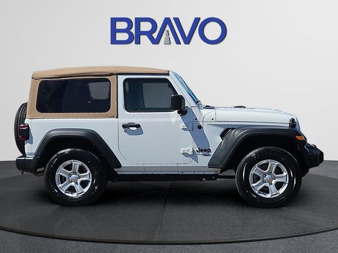 Used 2021 Jeep Wrangler Sport AWD/4WD image 5