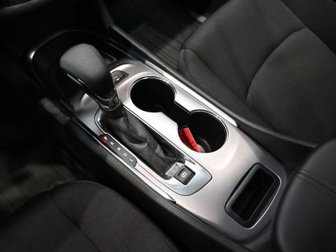 Used 2024 Chevrolet Malibu LT w/ LPO, Floor Liner Package FWD image 18