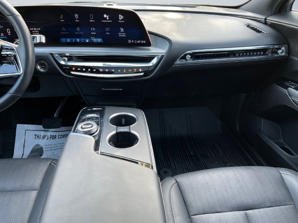 Used 2024 Cadillac Lyriq Luxury w/ LPO, Floor Liner Package RWD image 11