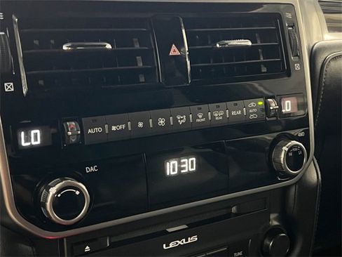 Certified 2023 Lexus GX 460 Premium w/ Premium Package image 20