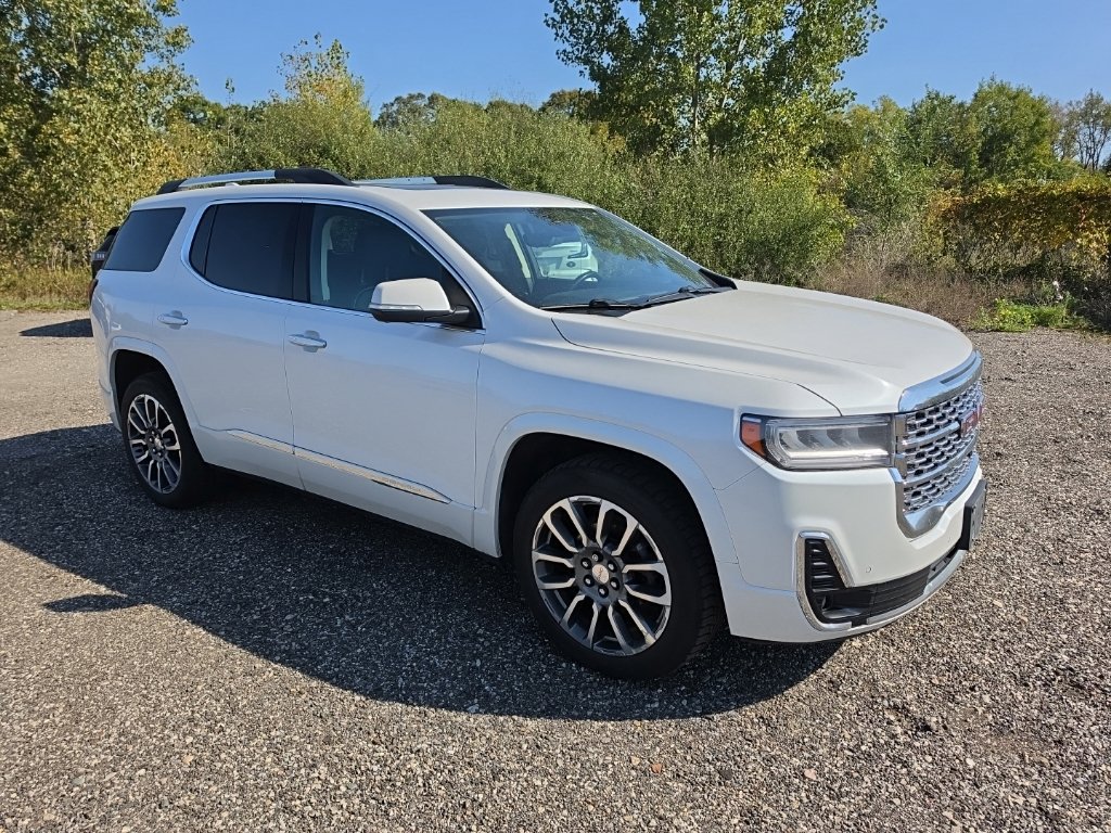 Used 2021 GMC Acadia Denali w/ GMC Pro Grade Package AWD/4WD image 3