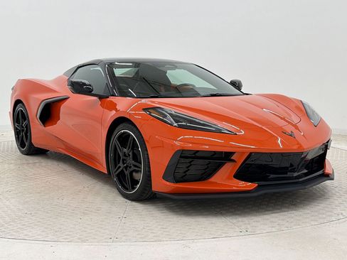 Used 2025 Chevrolet Corvette Stingray Premium Conv w/ Stealth Interior Trim Package RWD image 7