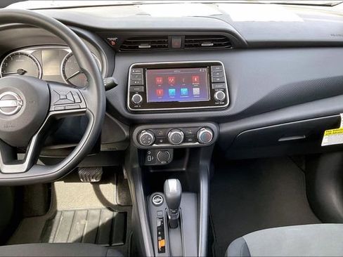 Certified 2025 Nissan Kicks Play S FWD image 6