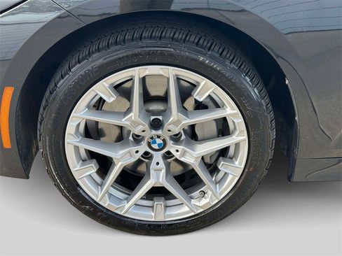 Certified 2025 BMW 330i xDrive Sedan w/ Convenience Package image 10