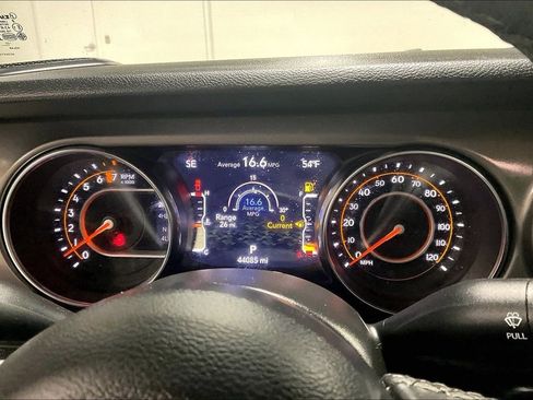 Used 2022 Jeep Gladiator Willys image 25