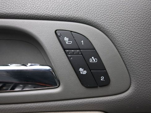 Used 2010 Chevrolet Silverado 1500 LTZ w/ Convenience Package image 18