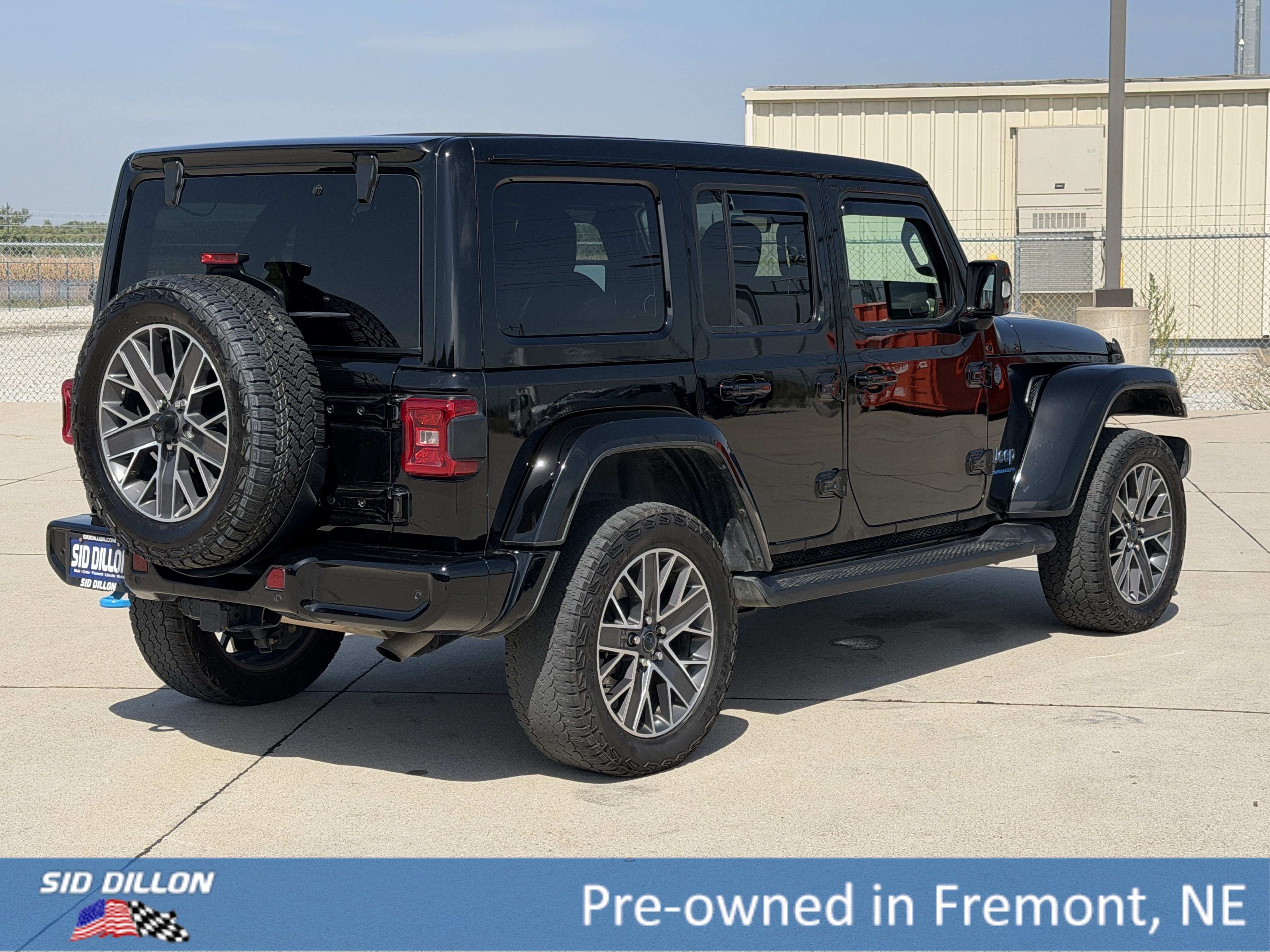 Used 2024 Jeep Wrangler High Altitude AWD/4WD image 4