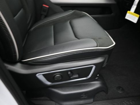 New 2026 RAM 1500 Laramie w/ Night Edition AWD/4WD image 35