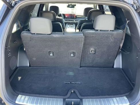 Used 2023 Hyundai Palisade Calligraphy image 9