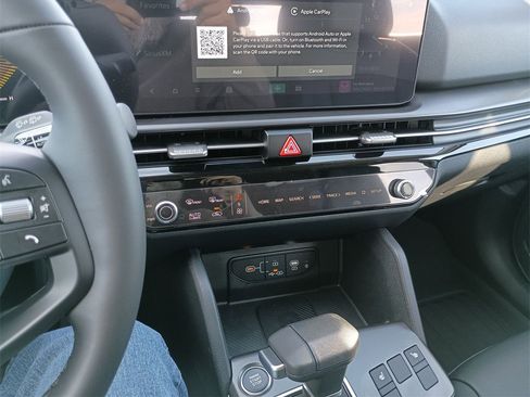 New 2026 Kia Sportage EX image 24