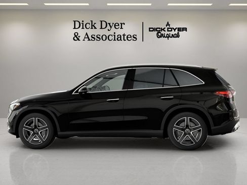 Used 2026 Mercedes-Benz GLC 300 image 28