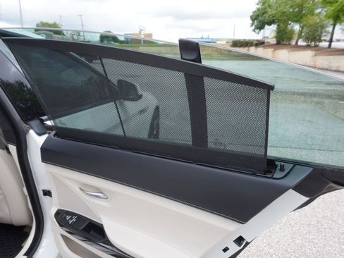 Used 2015 BMW 640i Gran Coupe image 30