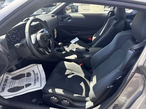 New 2025 Nissan Z Performance w/ Floor Mat Package RWD image 15
