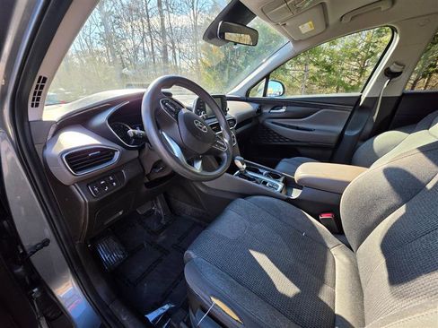 Used 2019 Hyundai Santa Fe SE image 17