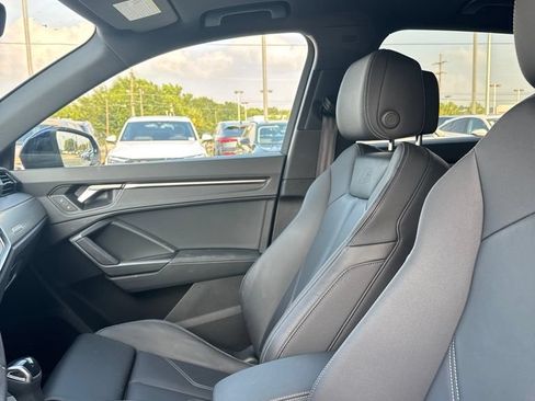 Used 2025 Audi Q3 2.0T Premium w/ Convenience Package AWD/4WD image 9