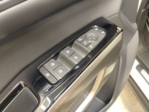 Certified 2024 Nissan Pathfinder Platinum AWD/4WD image 19
