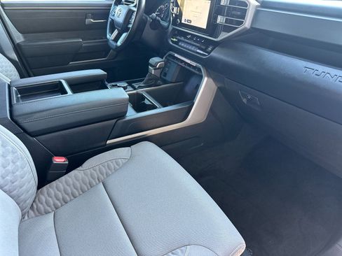 Used 2025 Toyota Tundra SR5 AWD/4WD image 14