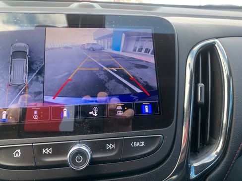 Used 2023 Chevrolet Equinox RS image 14