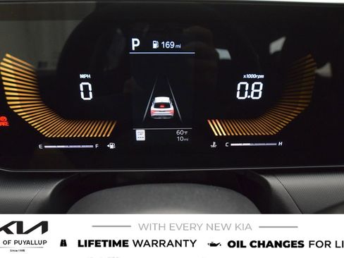 New 2025 Kia K4 LX image 18