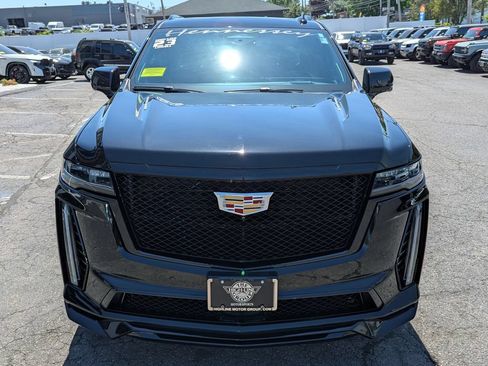 Used 2023 Cadillac Escalade V AWD/4WD image 3