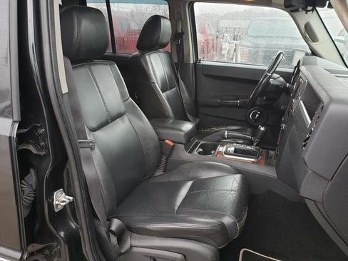 Used 2010 Jeep Commander Limited image 20