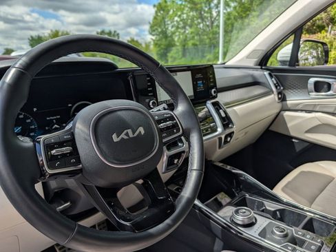 Used 2023 Kia Sorento SX Prestige AWD/4WD image 28