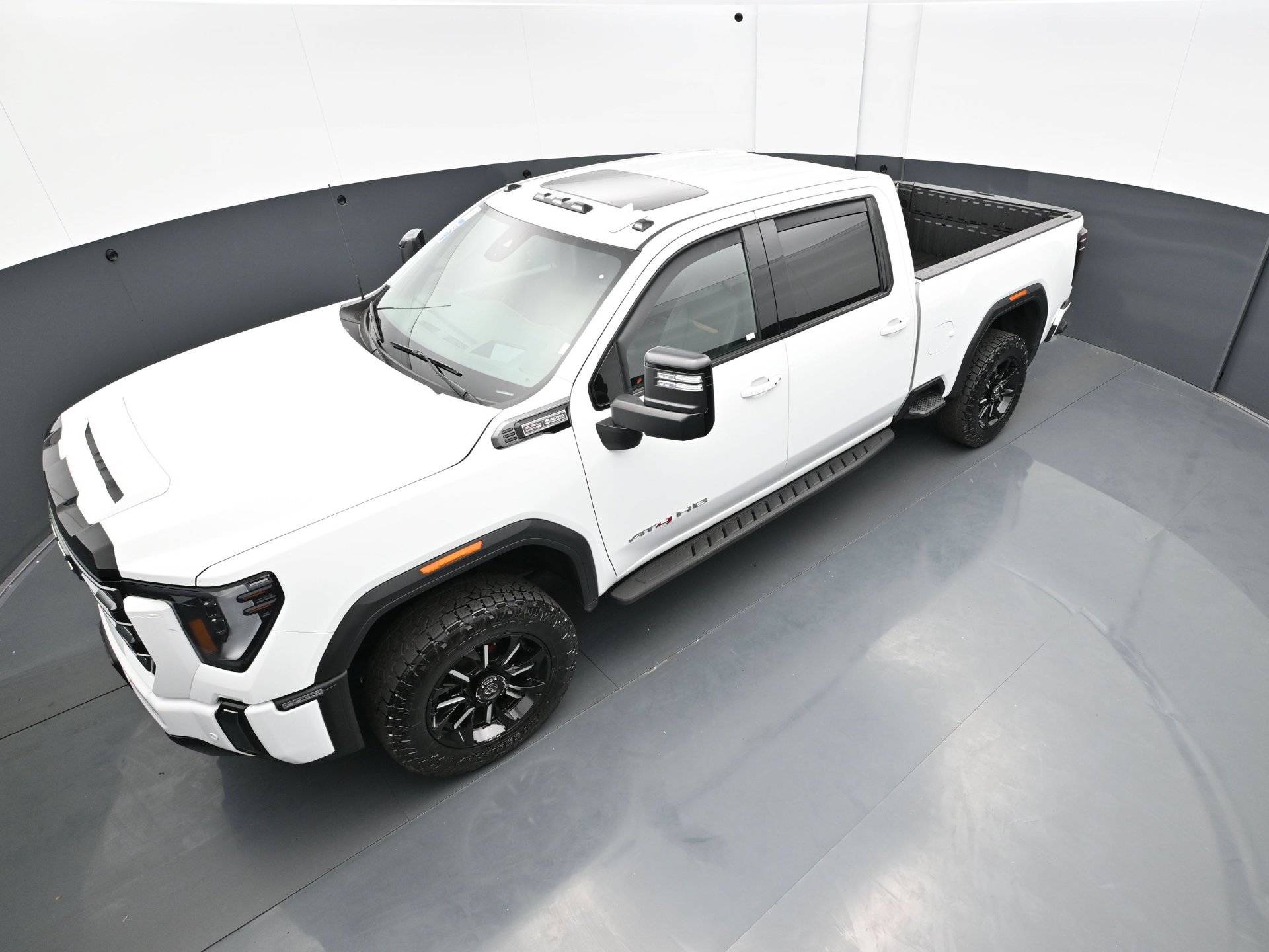 Used 2024 GMC Sierra 2500 AT4 w/ AT4 Premium Plus Package AWD/4WD image 41