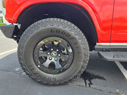 Used 2025 Ford Bronco Stroppe Edition AWD/4WD image 12