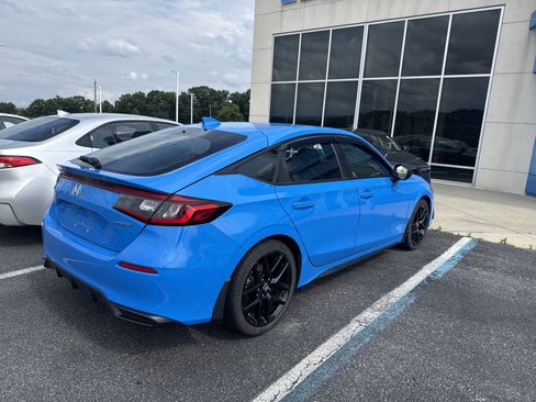 Used 2022 Honda Civic Sport image 3