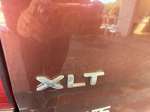 Used 2015 Ford Explorer XLT AWD/4WD image 11