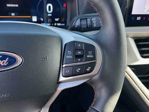 New 2026 Ford Explorer Active w/ Active Comfort Package RWD image 20