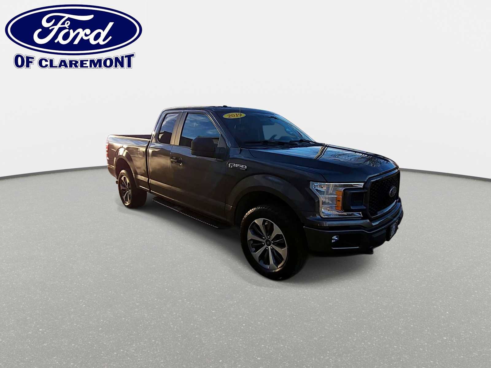 Used 2019 Ford F150 XL w/ Equipment Group 101A Mid AWD/4WD image 2