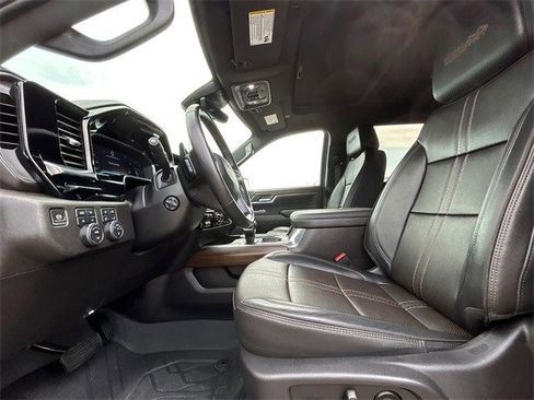 Used 2024 Chevrolet Silverado 1500 High Country w/ High Country Premium Package image 11