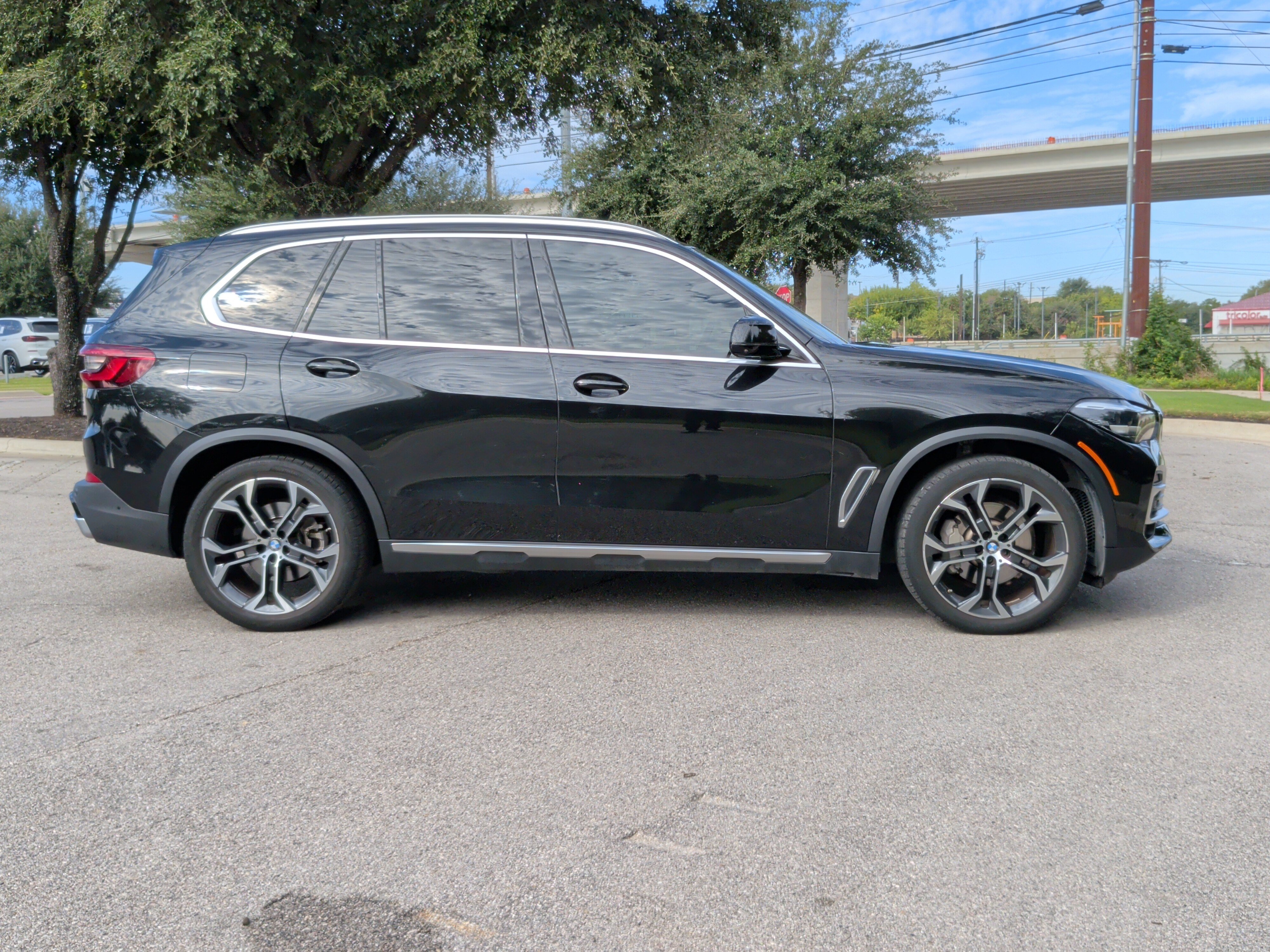 Used 2023 BMW X5 sDrive40i RWD image 6
