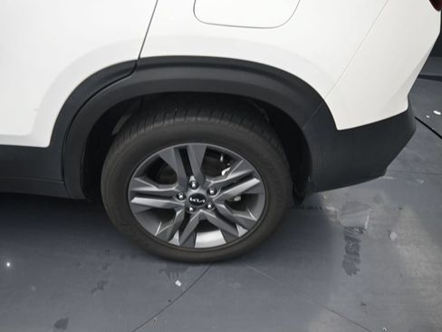 Used 2022 Kia Seltos LX AWD/4WD image 15