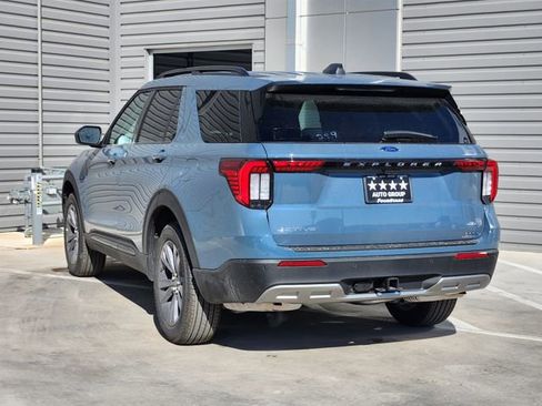New 2026 Ford Explorer Active w/ Active Comfort Package image 3