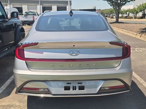 Used 2021 Hyundai Sonata SE w/ Cargo Package FWD image 5