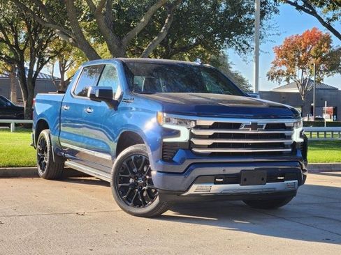Used 2023 Chevrolet Silverado 1500 High Country w/ High Country Premium Package image 2