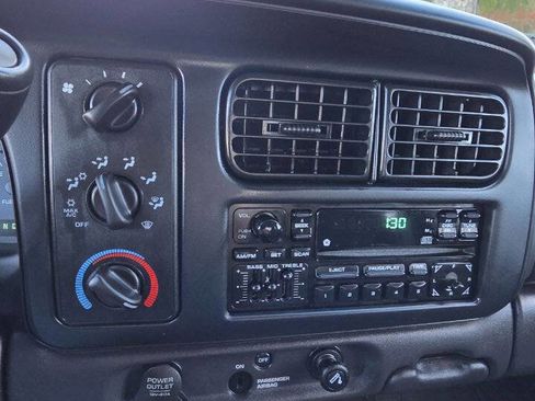 Used 2000 Dodge Dakota SLT image 15