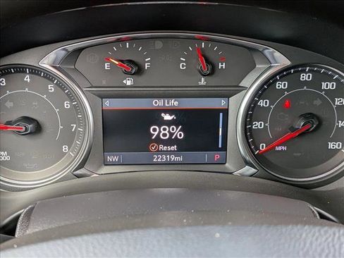 Used 2024 GMC Terrain AT4 w/ Tech Package image 11