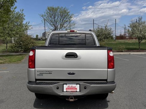 Used 2003 Ford Explorer Sport Trac XLT RWD image 4