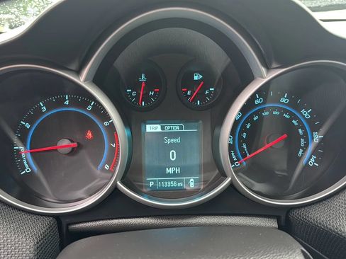 Used 2014 Chevrolet Cruze LT FWD image 14