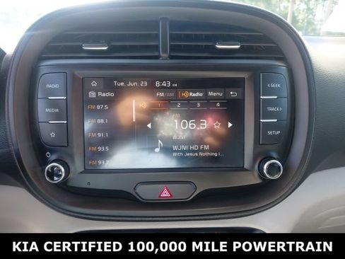 Used 2025 Kia Soul LX w/ LX Technology Package FWD image 15
