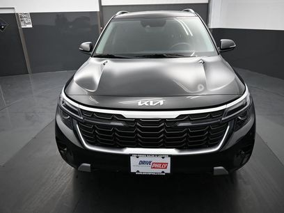 Used 2024 Kia Seltos EX